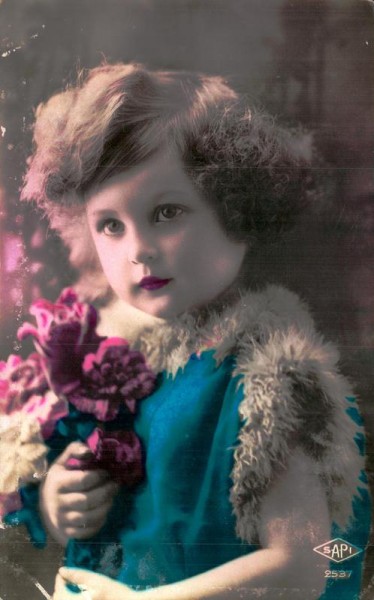 Mädchen mit Blumenstrauss Vorderseite