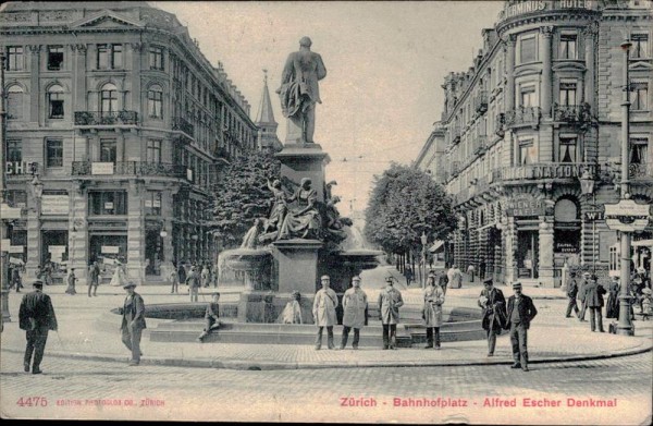 Zürich - Bahnhofplatz - Alfred Escher Denkmal Vorderseite