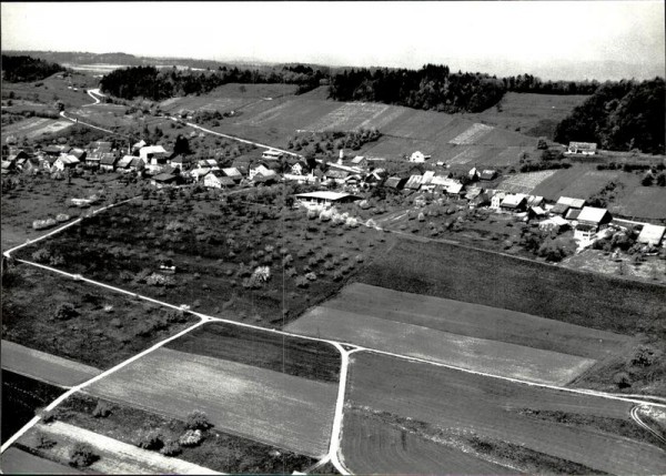 Niederneunforn, Flugaufnahme Vorderseite