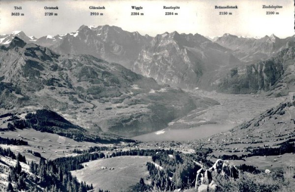 Ski- u. Feriennheim Tscherwald,  Amden, Tödi, Ortstock, Zindelspitze Vorderseite