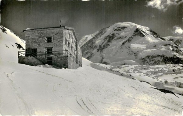 Monte Rosa Hütte S.A.C. mit Lyskamm Vorderseite