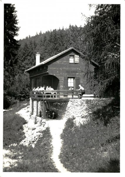 Jugendheim "zum Bergquell" Pfannenstiel Meilen Vorderseite