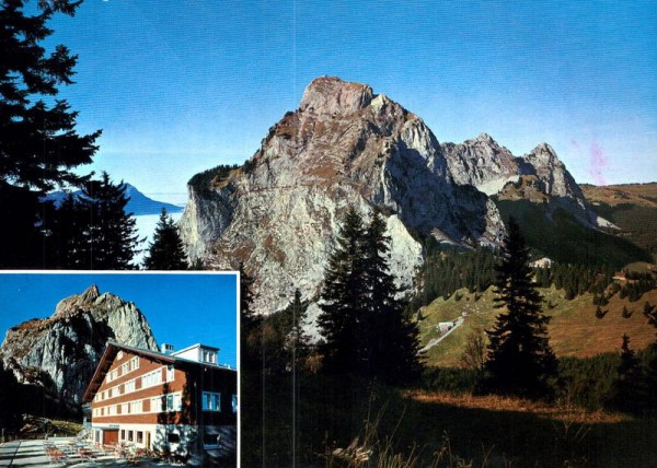 Berggasthaus Holzegg, Alpthal SZ - Flugaufnahmen Vorderseite