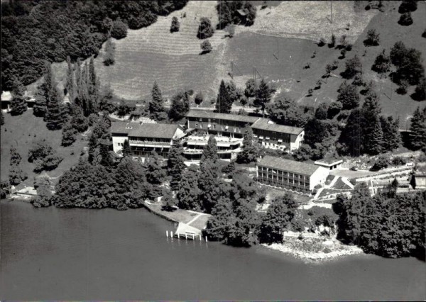 Gersau, Hotel SBHV Rotschuo, Flugaufnahme Vorderseite