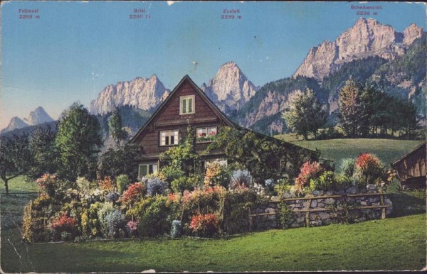 Bauernhaus mit Churfirsten Vorderseite