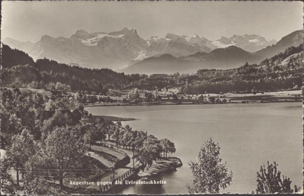 Ägerisee gegen die Urirotstockkette Vorderseite