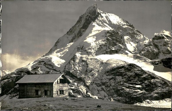 Schönbielhütte (2694 m) Vorderseite