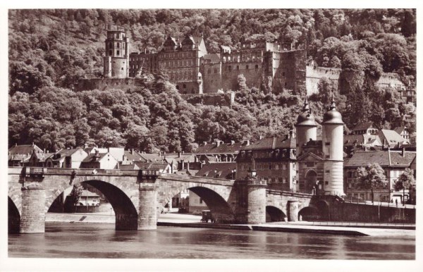 Heidelberg mit Schloss und alter Brücke