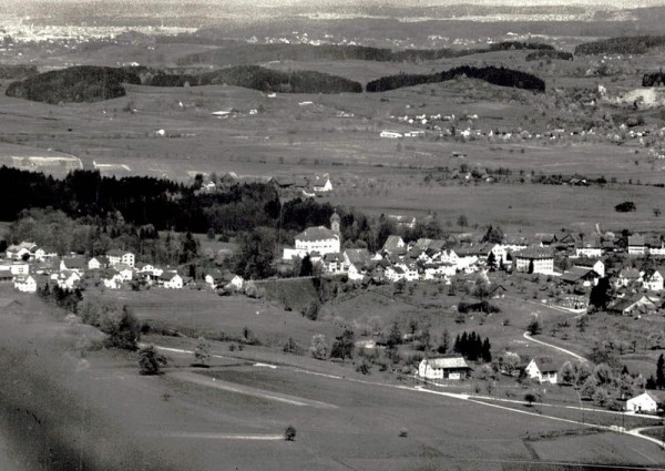 Grüningen ZH - Flugaufnahmen Vorderseite