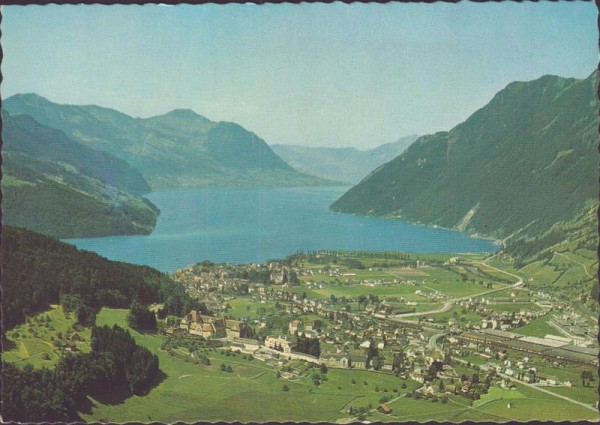 Brunnen mit Institut Ingenbohl SZ - Flugaufnahmen Vorderseite