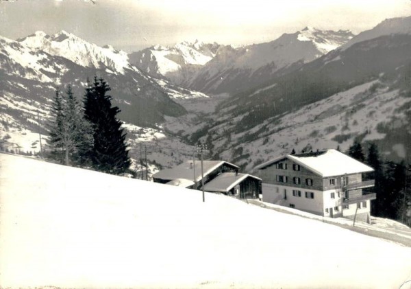 Erholungsheim Eben Ezer mit Blick ins obere Praettigau Vorderseite