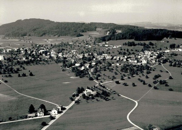 8360 Eschlikon TG, Büfelderstrasse, Sonnhaldenstrasse/ Hintergrund: Hüenerholz Vorderseite