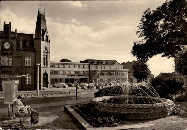 Bergen auf Rügen, Karl-Marx-Platz Vorderseite