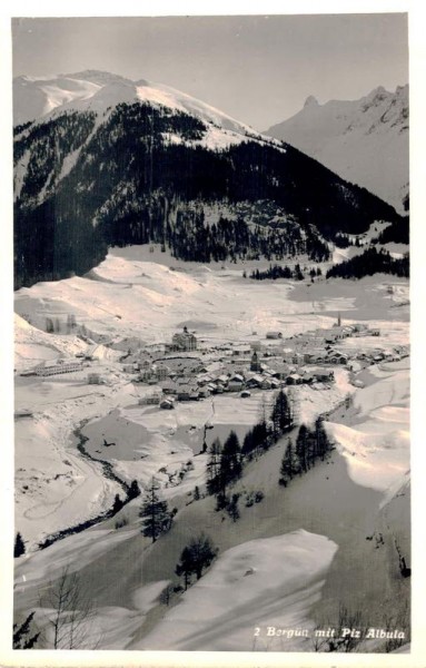 Bergün mit Piz Albula Vorderseite