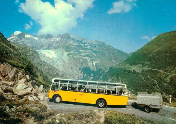 Schweizerische Alpenpost am Grimselpass Vorderseite