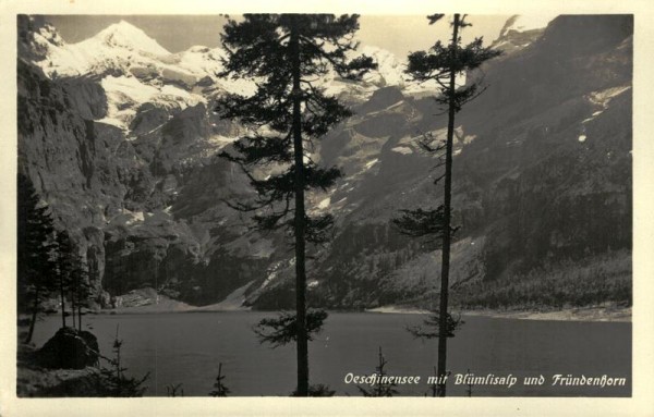 Öschinensee mit Blümlisalp und Fründenhorn Vorderseite