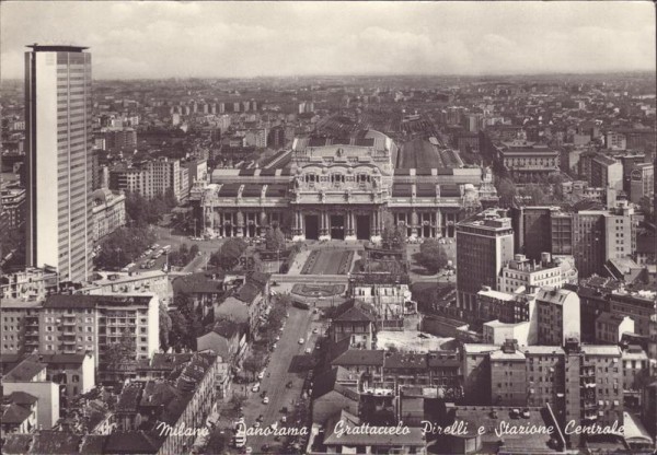 Grattacielo pirelli e Stazione Centrale, Milano Vorderseite