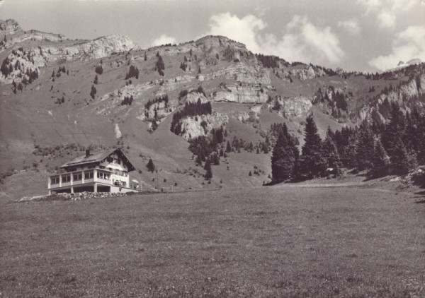 Berggasthaus Alpenrösli auf Mullernalp ob Mollis