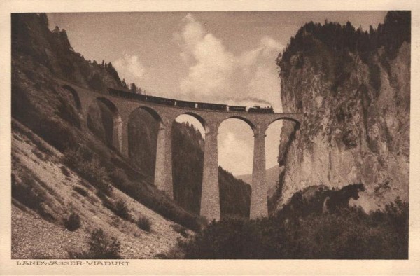 Landwasser-Viadukt. Rhätische Bahn Vorderseite