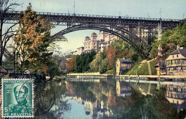 Bern - Kirchenfeldbrücke mit Bundespalast Vorderseite