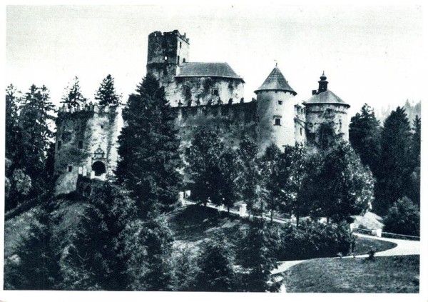 Polen - Renaissance-Schloss mit Attika Vorderseite