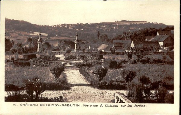 Château de Bussy-Rabutin Vorderseite