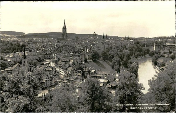 Bern - Altstadt mit Münster und Kornhausbrücke Vorderseite
