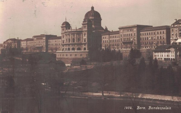 Bern, Bundesplatz Vorderseite