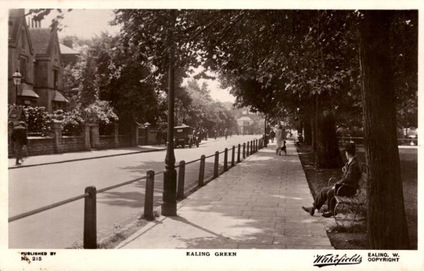 Nutfield (Surrey) Vorderseite