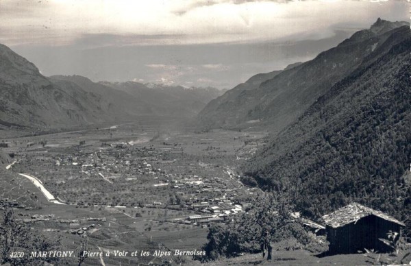 Martigny. Pierre à Voir et les Alpes Bernoises Vorderseite