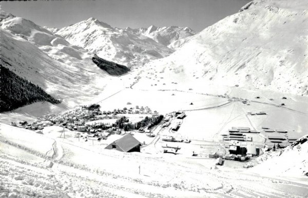 Blick auf Hospental und Furka, Andermatt Vorderseite