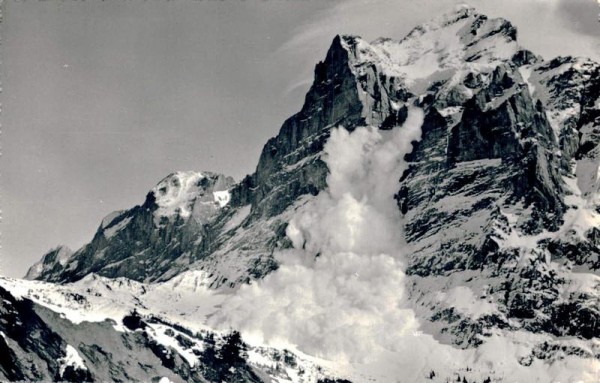 Staublawine am Wetterhorn Vorderseite