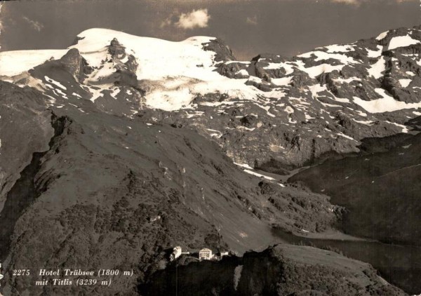 Hotel Trübsee mit Titlis Vorderseite