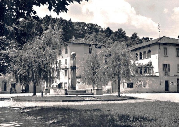 Caslano, Lago di Luano Piazza Vorderseite