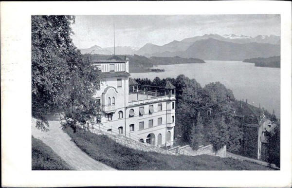 Institut International Villa Rhaetia, Luzern Vorderseite