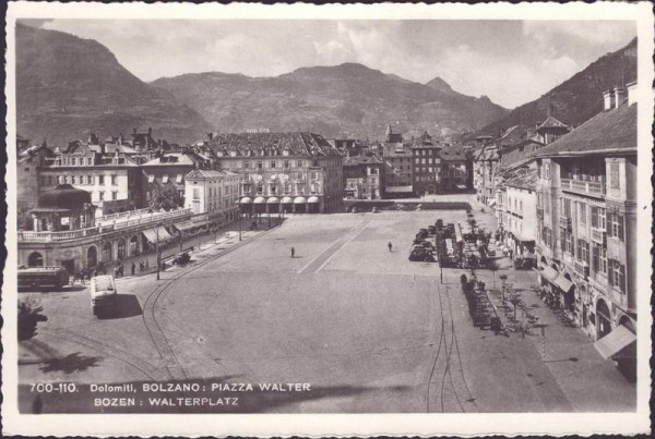 Bozen, Bolzano, Walterplatz, Piazza Walter Vorderseite