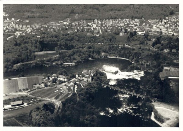 8212 Neuhausen am Rheinfall, Schloss Laufen mit Rheinfall Vorderseite