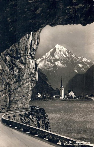 Axenstrasse. Flüelen und Bristenstock Vorderseite