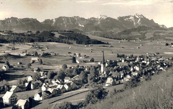 Gais. Blick zum Alpstein mit Alpsiegel, Marwees, Ebenalp, Altmann u. Säntis Vorderseite