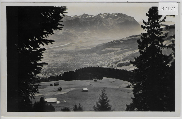 Ausblick Bergwirtschaft Sommerikopf in's Rheintal und den Bündneralpen