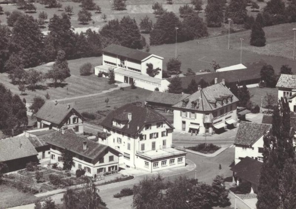 Café - Restaurant - Sonnenhof, Uetikon a. See - Flugaufnahmen Vorderseite