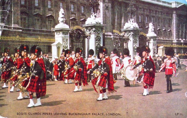 Scots Guards Pipers Leaving Buckingham Palace London