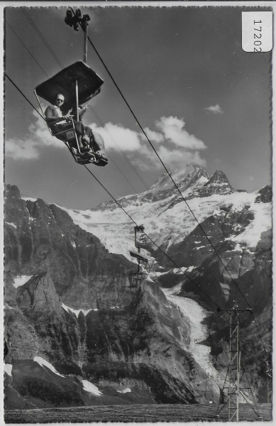 Grindelwald - First-Bahn - Sessellift animee