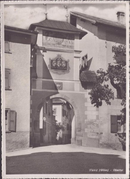Illan (Glion), Obertor Vorderseite
