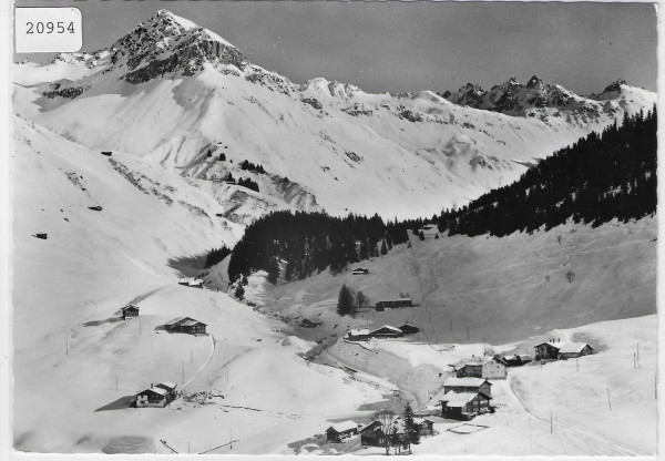 St. Antönien-Rüti mit Gempifluh im Winter