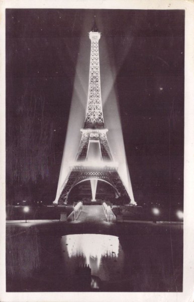 Paris - La Tour Eiffel illumieé