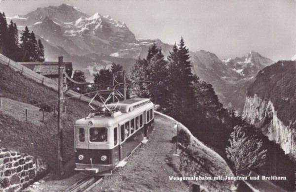 Wengernalpbahn mit Jungfrau und Breithorn