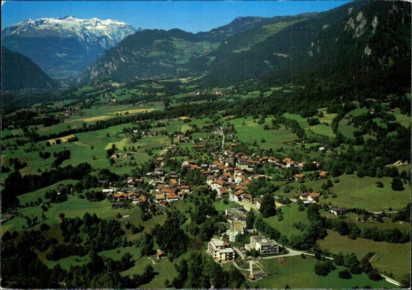 Scharans, Flugaufnahme Vorderseite