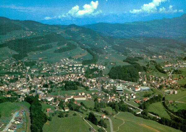 Wald ZH - Flugaufnahmen Vorderseite
