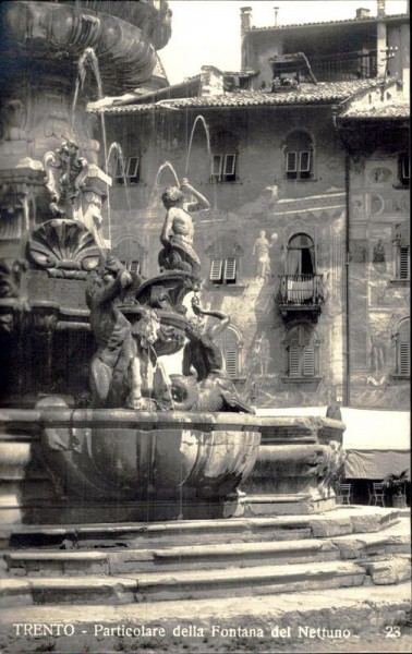 Trento - Partiecolare della Fontana del Nettuno Vorderseite